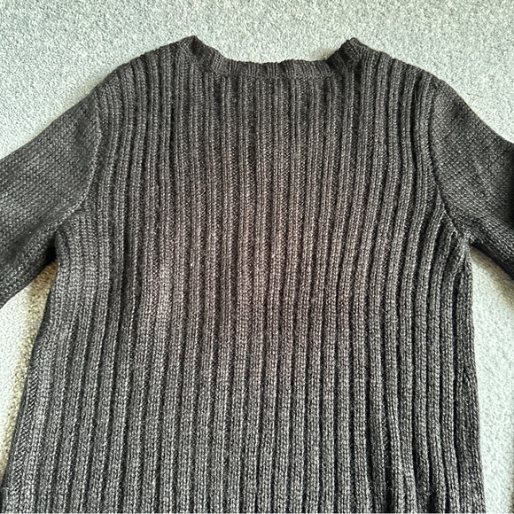 TJD Sweater - Picture 7 of 7